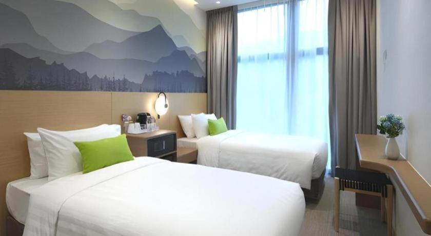Hotel Ease Access - Lai Chi Kok Hong Kong Exterior photo